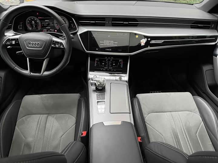 Фото 5 - Audi A6L