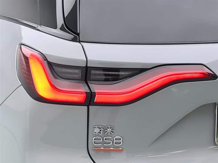 Фото 7 - Nio ES8