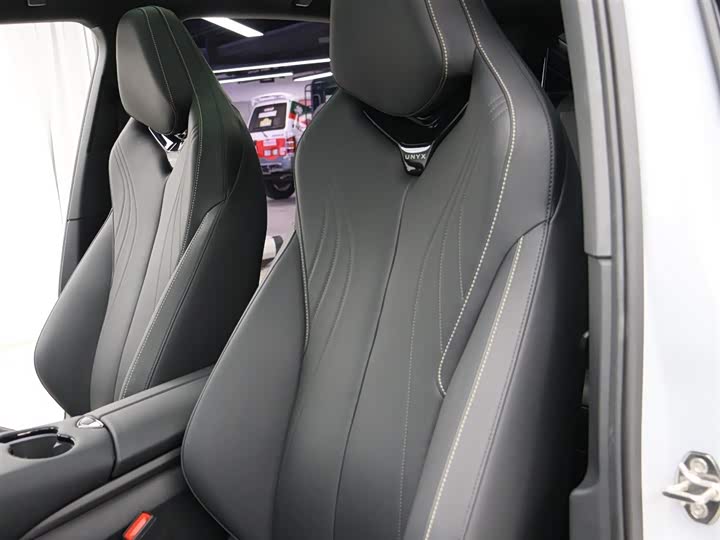 Фото 3 - Volkswagen ID.Unyx