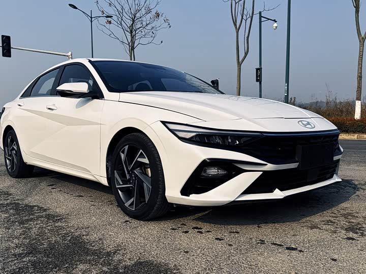 Фото 3 - Hyundai Elantra N line