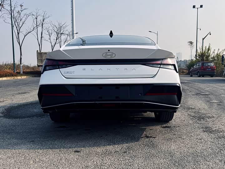 Фото 6 - Hyundai Elantra N line