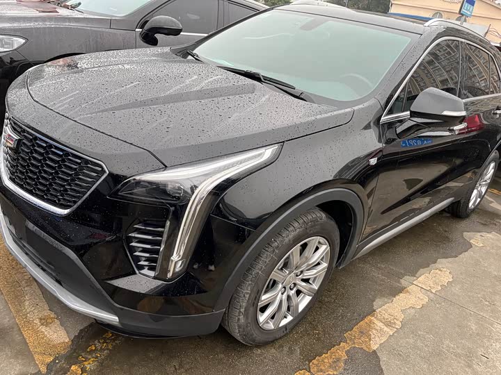 Фото 1 - Cadillac XT4