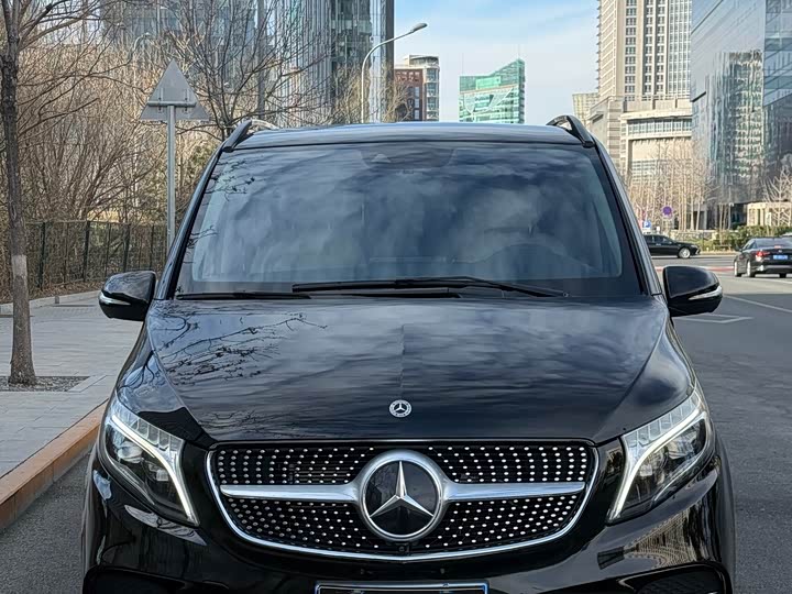 Фото 4 - Mercedes-Benz V-Class