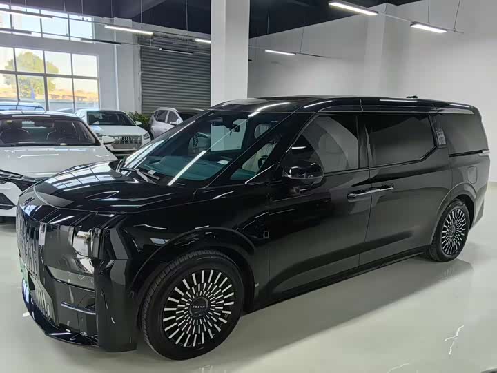 Фото 1 - Zeekr 009