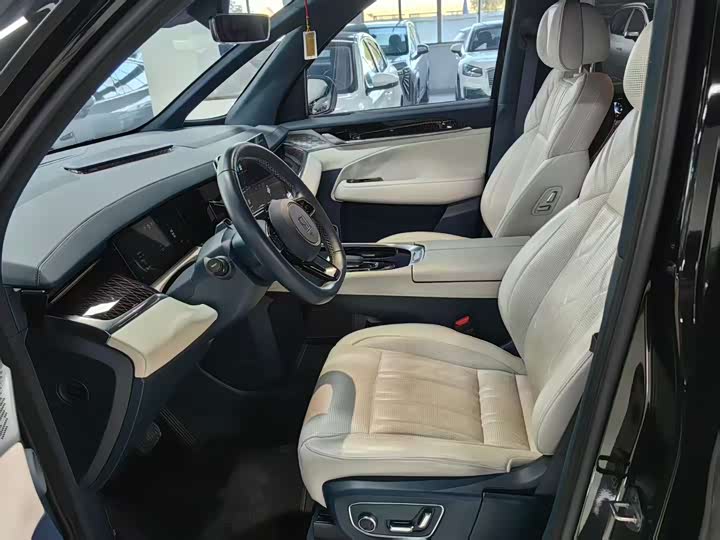 Фото 3 - Zeekr 009