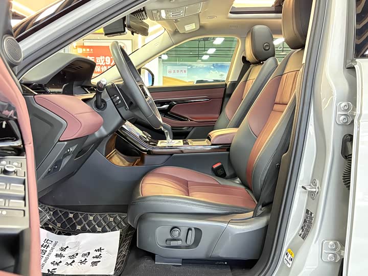 Фото 9 - Land Rover Range Rover Evoque L