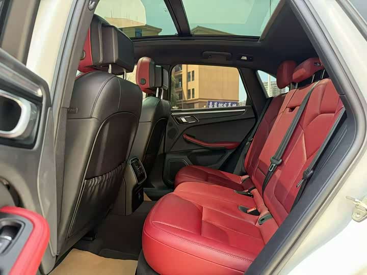 Фото 4 - Porsche Macan