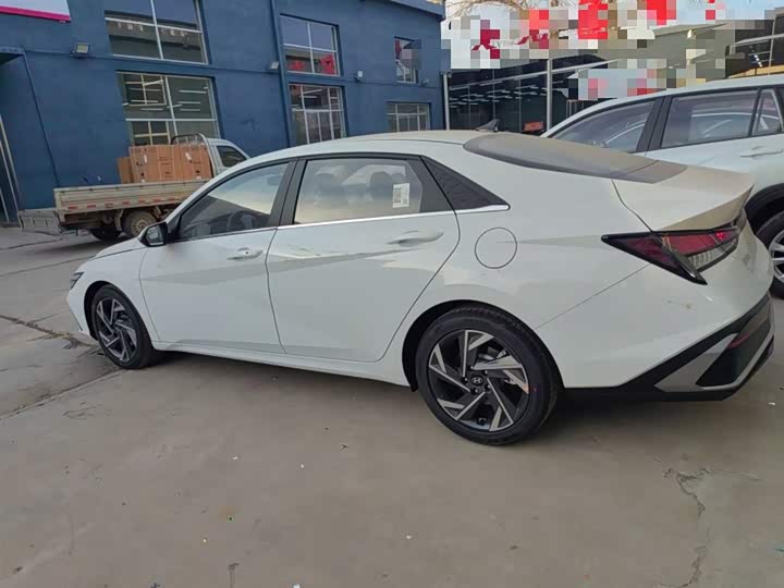 Фото 5 - Hyundai Elantra N line