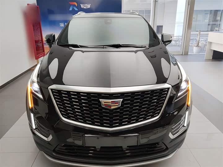 Фото 3 - Cadillac XT5