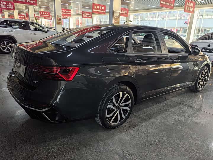 Фото 5 - Jetta VA7