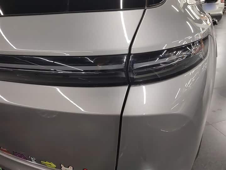 Фото 8 - LiXiang L7