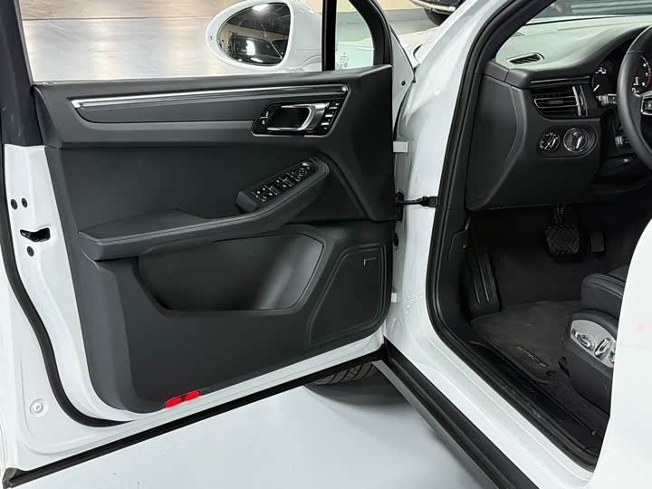 Фото 4 - Porsche Macan