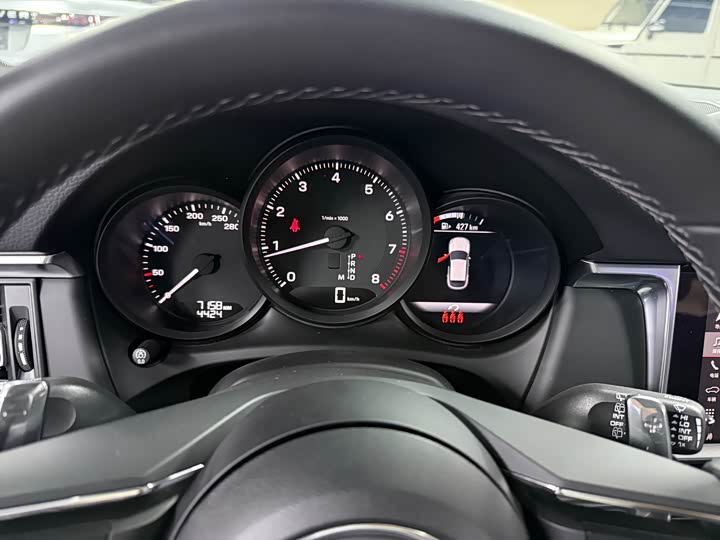 Фото 9 - Porsche Macan