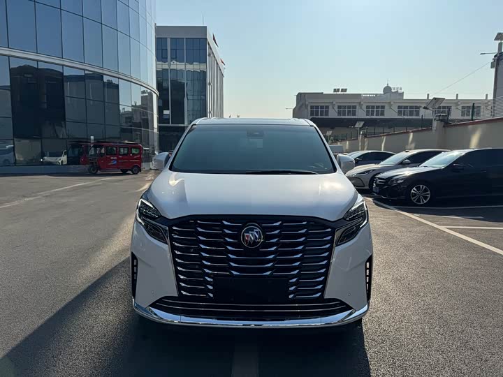 Фото 1 - Buick GL8 ES