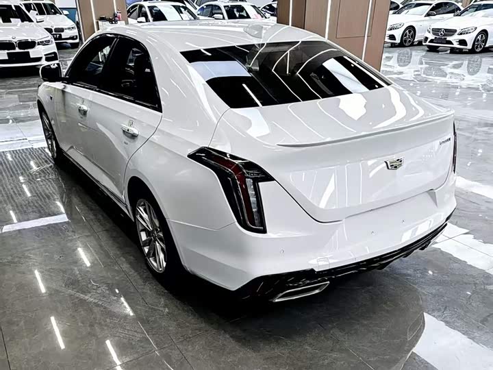 Фото 7 - Cadillac CT4