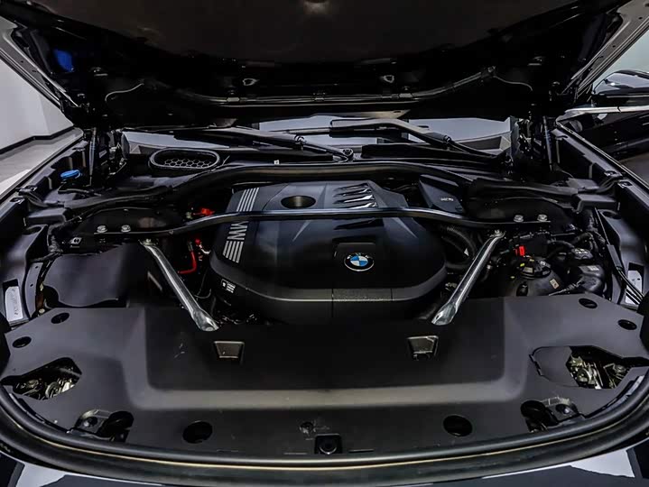 Фото 3 - BMW 7 Series