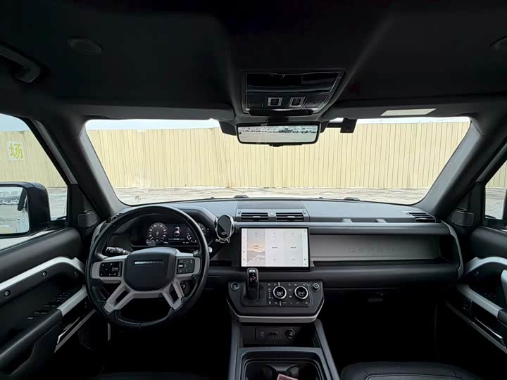 Фото 8 - Land Rover Defender