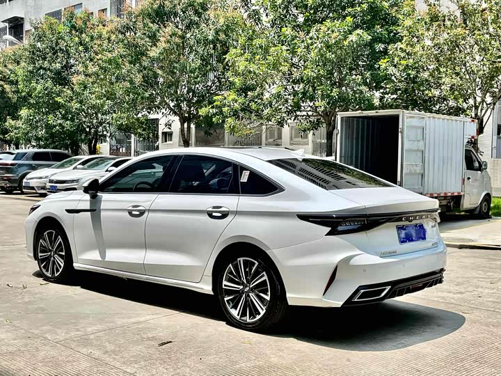 Фото 7 - Chery Arrizo 8