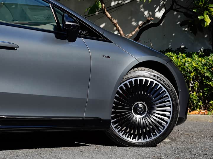 Фото 8 - Mercedes-Benz EQS AMG