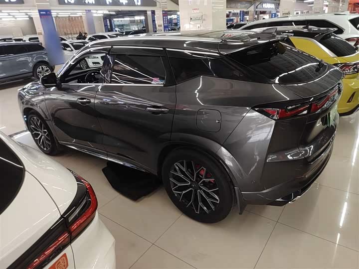 Фото 5 - Changan Oshan Z6 Hybrid