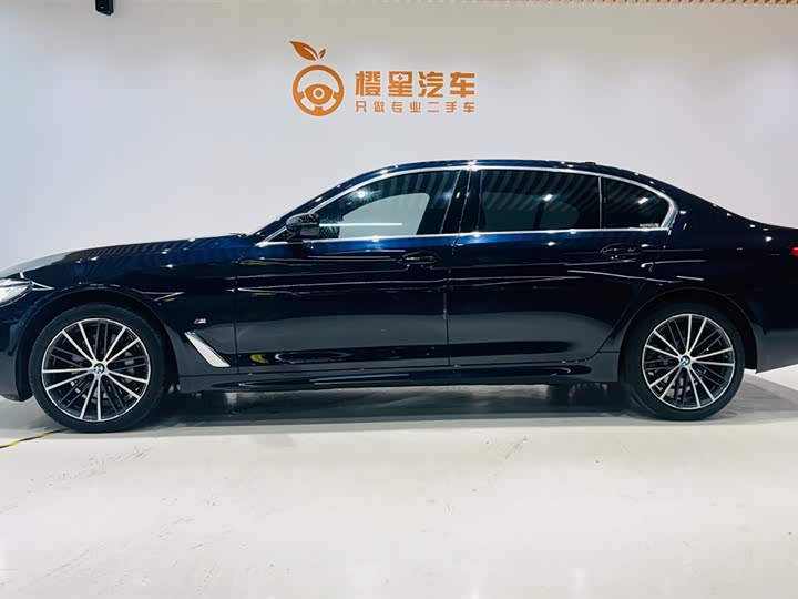 Фото 3 - BMW 5 Series