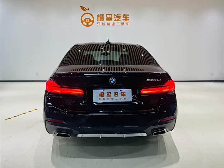 Фото 5 - BMW 5 Series