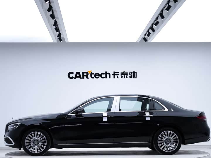 Фото 2 - Mercedes-Benz E-Class