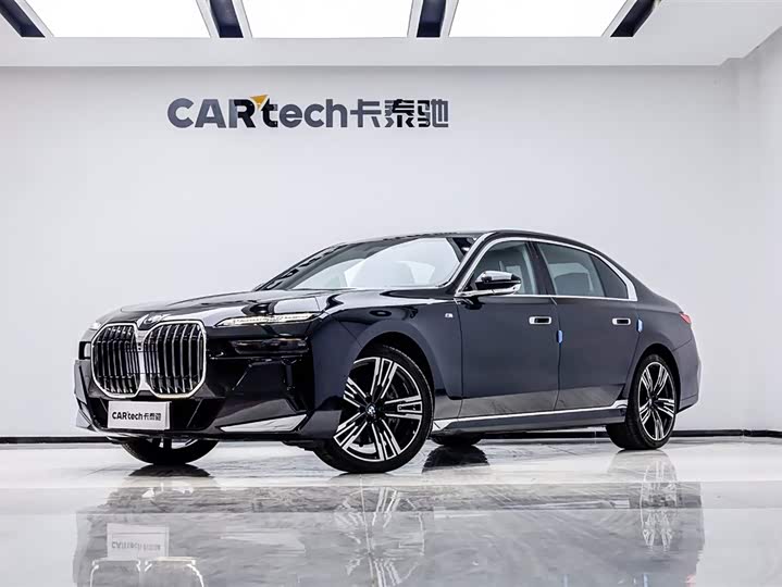 Фото 1 - BMW 7 Series