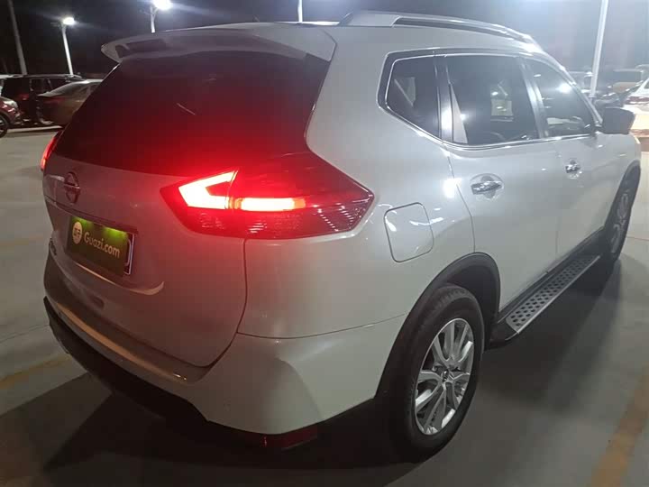 Фото 7 - Nissan X-Trail