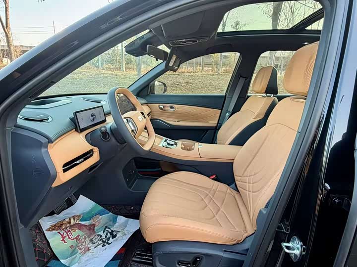 Фото 3 - Geely Galaxy Starship 7