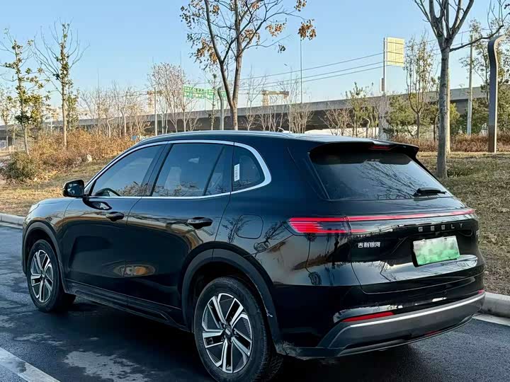 Фото 9 - Geely Galaxy Starship 7