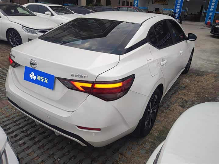 Фото 3 - Nissan Sylphy