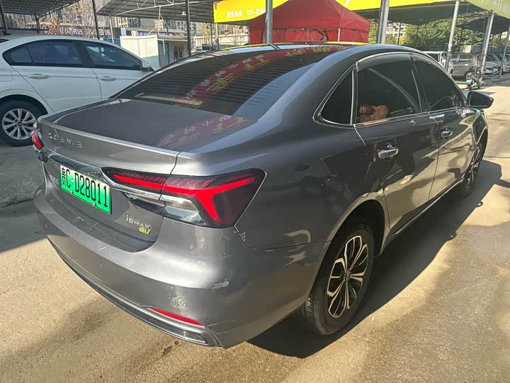 Фото 4 - Roewe i6 Max EV