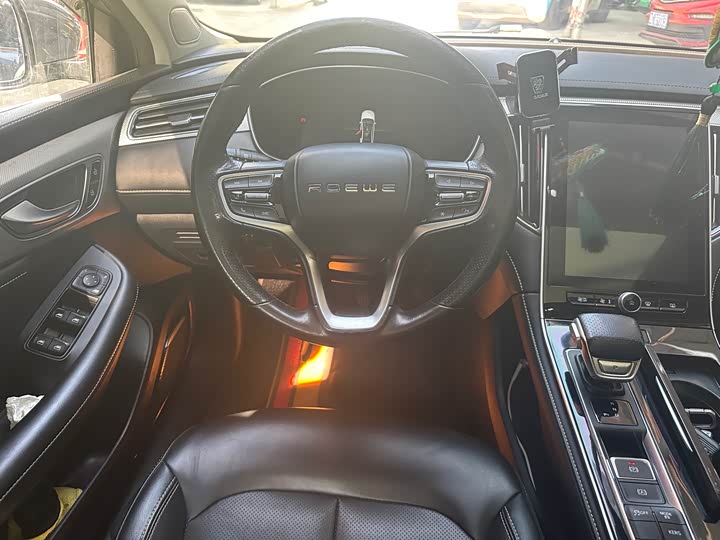 Фото 8 - Roewe i6 Max EV