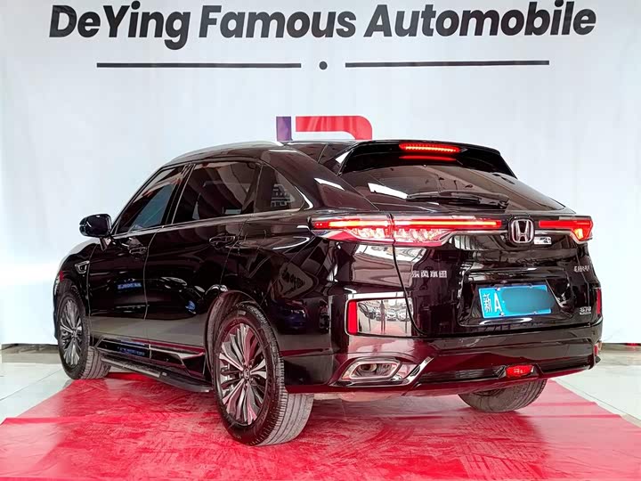 Фото 6 - Honda UR-V