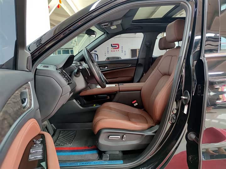 Фото 7 - Honda UR-V