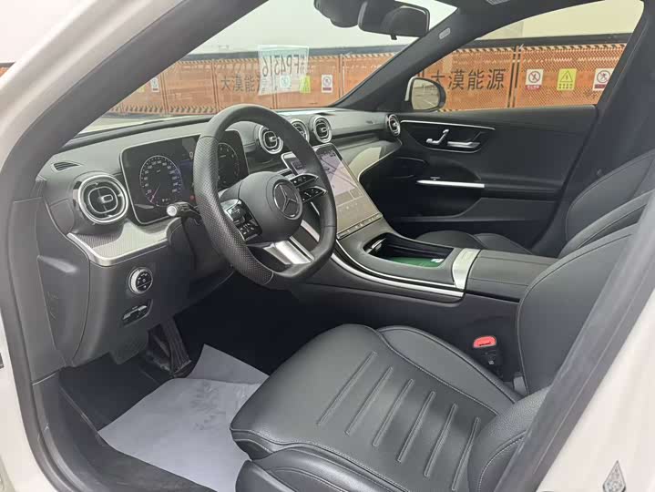 Фото 6 - Mercedes-Benz C-Class