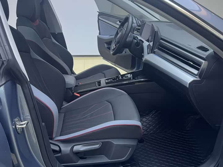 Фото 5 - Volkswagen Lamando L