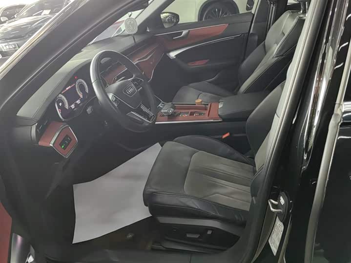 Фото 9 - Audi A6L