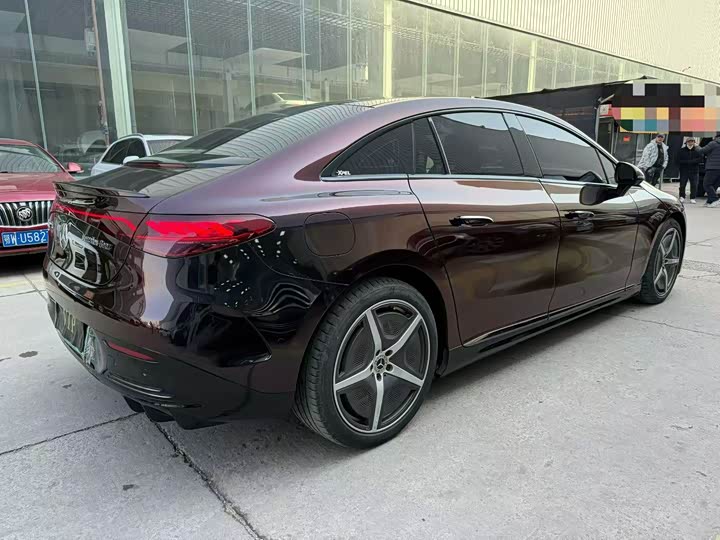 Фото 7 - Mercedes-Benz EQE