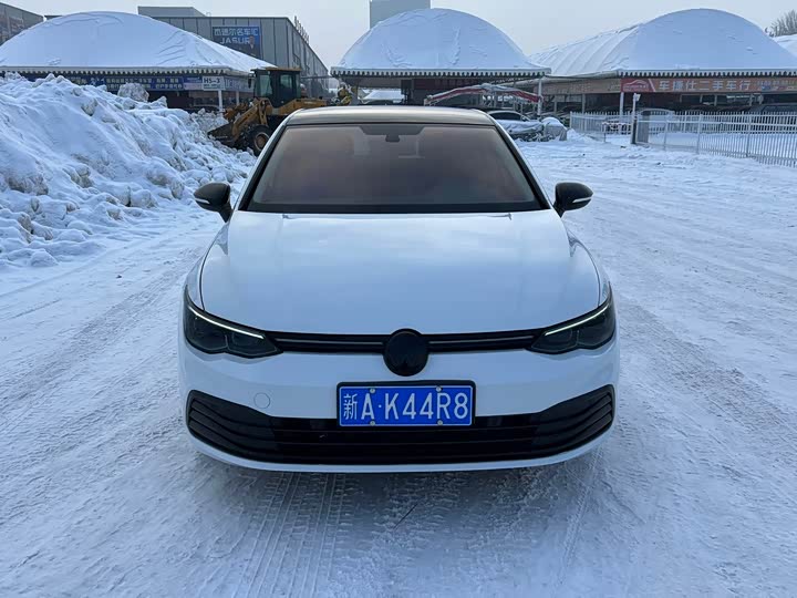 Фото 2 - Volkswagen Golf