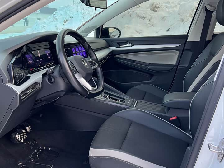 Фото 4 - Volkswagen Golf