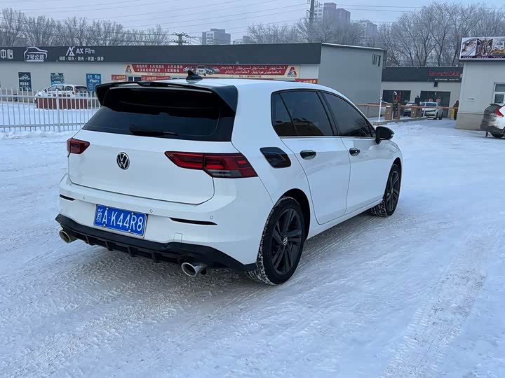 Фото 9 - Volkswagen Golf