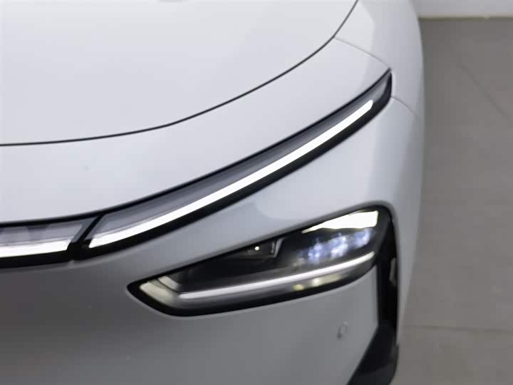 Фото 7 - XPeng F57