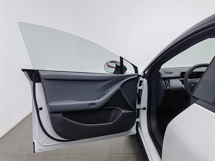 Фото 8 - XPeng F57