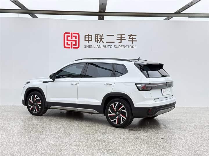 Фото 4 - Volkswagen Tharu