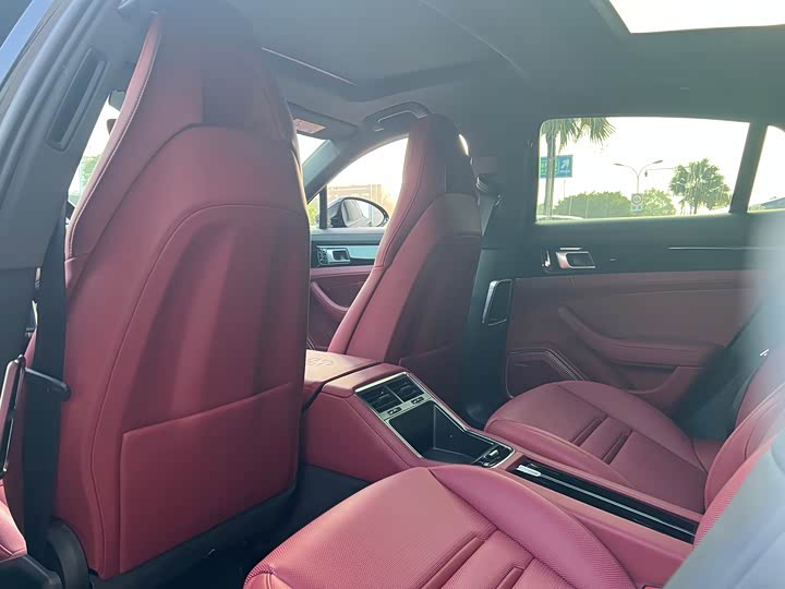 Фото 4 - Porsche Panamera