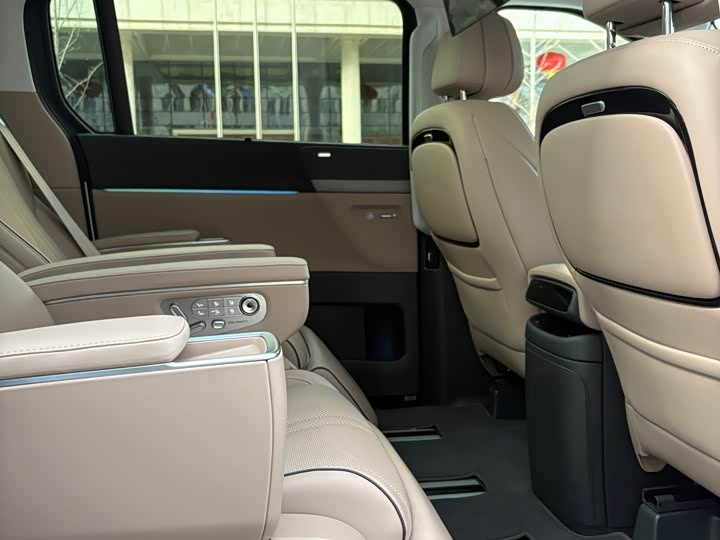 Фото 9 - XPeng X9