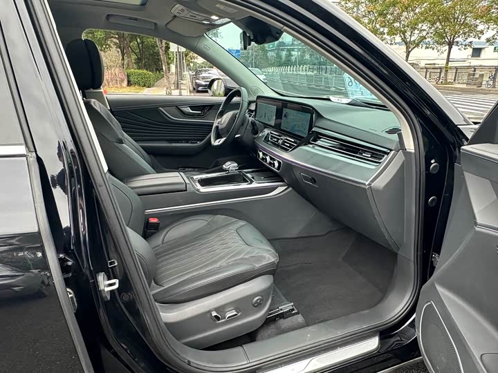 Фото 3 - Hongqi HS5