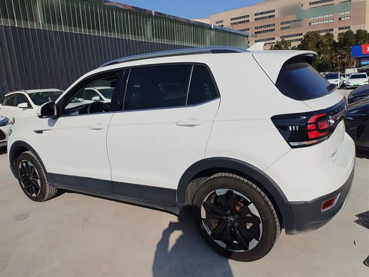 Фото 5 - Volkswagen Tacqua